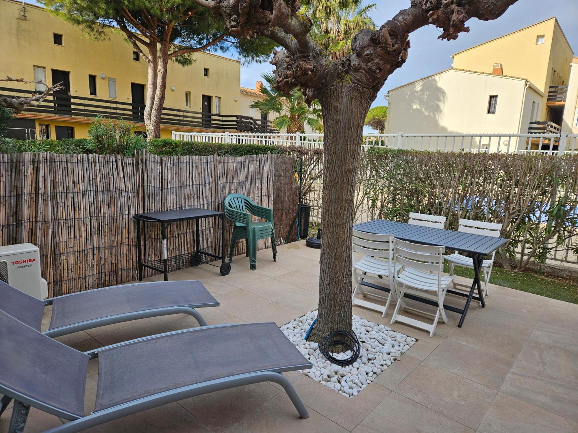 Cap D'Agde - Residence Estivales - Proche Naturiste - Terrasse - Wifi - Parking - Piscine - Clim Ngoại thất bức ảnh